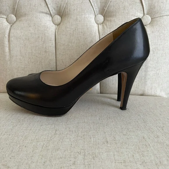 Prada Leather Heels - Picture 2 of 9